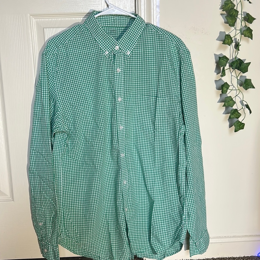 ⭐️J.CREW Light Weight Button Up Plaid Shirt⭐️
